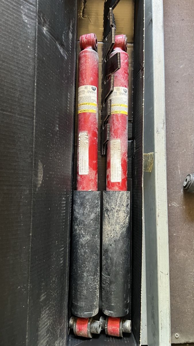 Jeep Tutti pezzi di ricambio auto: Vendo KIT rialzo Jeep Completo! – Usato da Brè sopra Lugano venduto da micheleschmid 3