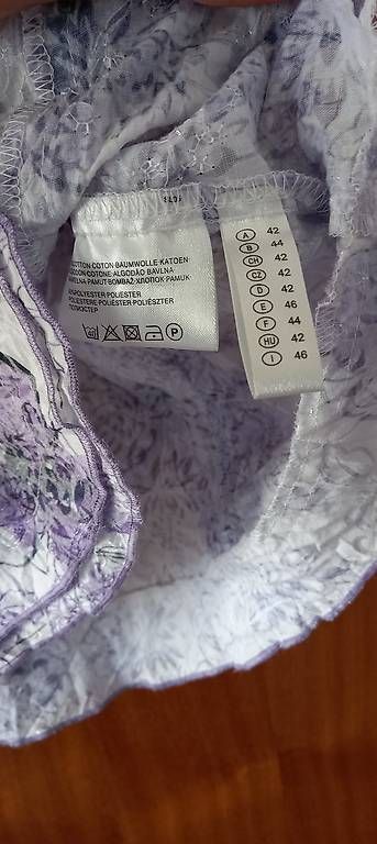 Lots de vêtements: 2 Blusen Gr 42 – D'occasion à Zürich par Philly76 2