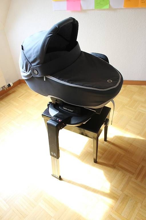 Seggiolini per auto: Maxi-Cosi Jade + Bébé Confort ISOFIX Basis – Usato da Zürich venduto da Francois236 1