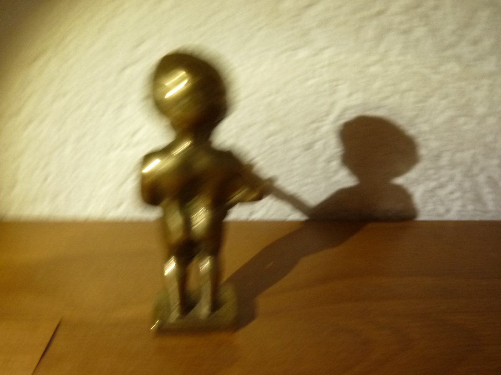 Flaschenöffner & -verschlüsse: Flaschenöffner Manneken PIS Bruxells Messing – Gebraucht aus Hochfelden von swissice 3