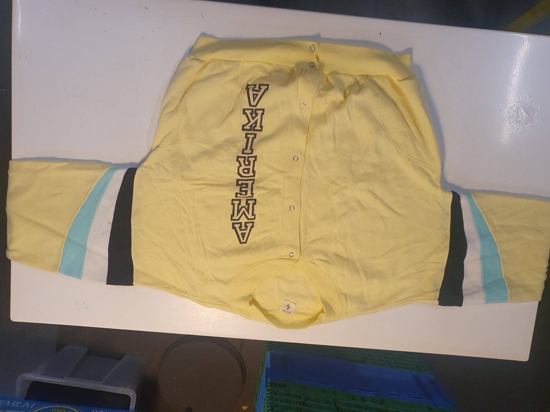 Maglioni & Felpe: Pony Freizeitpullover gelb grösse XXL – Usato da Zürich venduto da loosebone