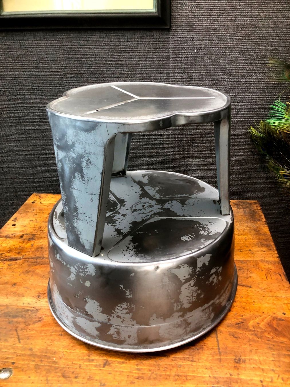 Elefantenfuss Vintage Industrial Toller, antiker Rollhocker (Gebraucht) in  Laufenburg fr CHF 290  mit Lieferung auf Ricardo kaufen