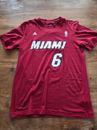 Miami Heat Lebron James T-Shirt Grösse M (Top Zustand)