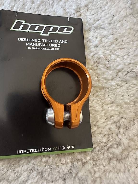 Pezzi di ricambio: Hope Sattelklemme 34.9 Orange  – Usato da Wollerau venduto da Porscheteil 2