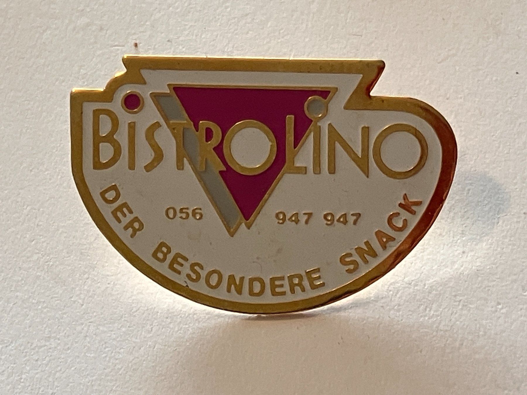 Placchette & Badge: 1 Pin Bistrolino – Usato da Basel venduto da djwwpp