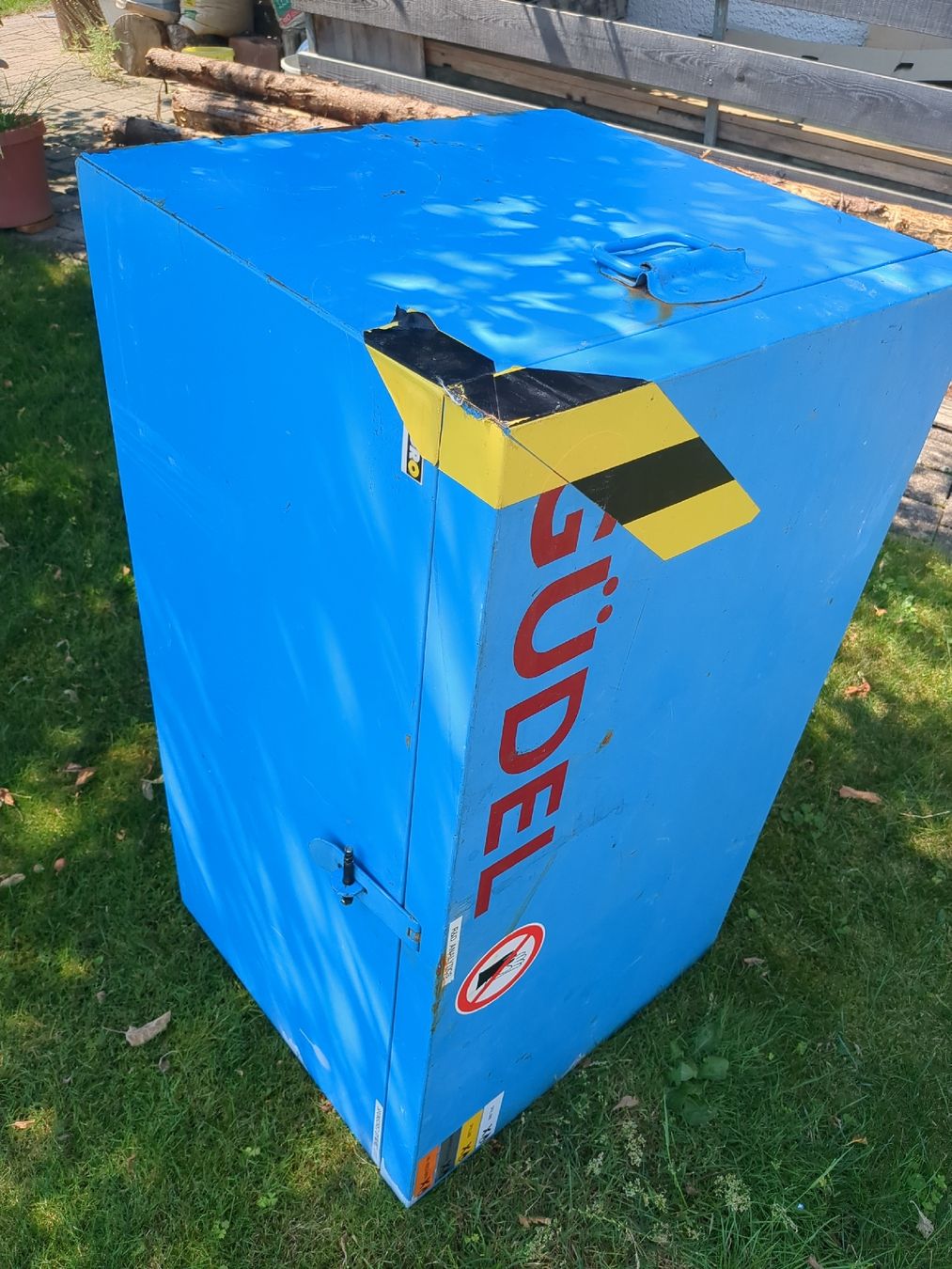 Recipients et similaires: Blaue Metall/Blech Werkzeug Box – D'occasion à Reutigen par pe.sp 2
