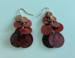 Modeschmuck:  rote Haken-Ohrringe ca. 6x2 cm