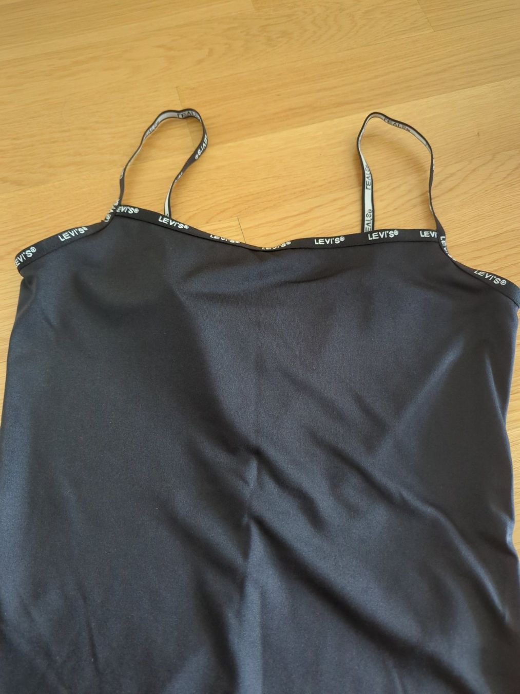 Levi's Tops: Schwarzer Levi's Body Gr. S/neuwertig – Neu (gemäss Beschreibung) aus Zug von sunshinestateofmind 2