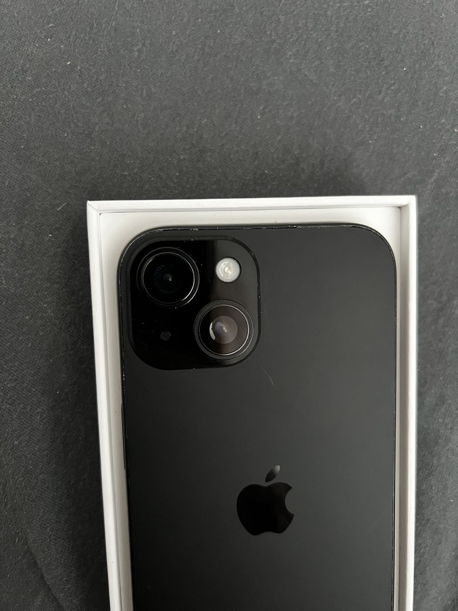 Apple Portables: Apple iPhone 15 schwarz 256GB  – D'occasion à Altwis par ern.nez 2