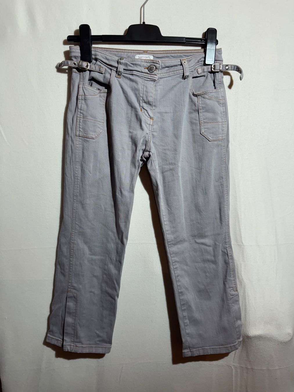 Jeans: Graue Jeans gr. 36 – Usato da Grosswangen venduto da SALE_SALE_SALE