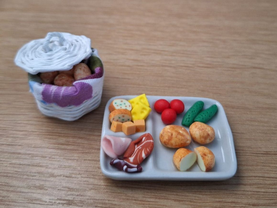Maisons & Meubles de poupées: Handmade Gschwellti mit Korb – Neuf (Voir description) à Zürich par HandmadeTinyFood 6
