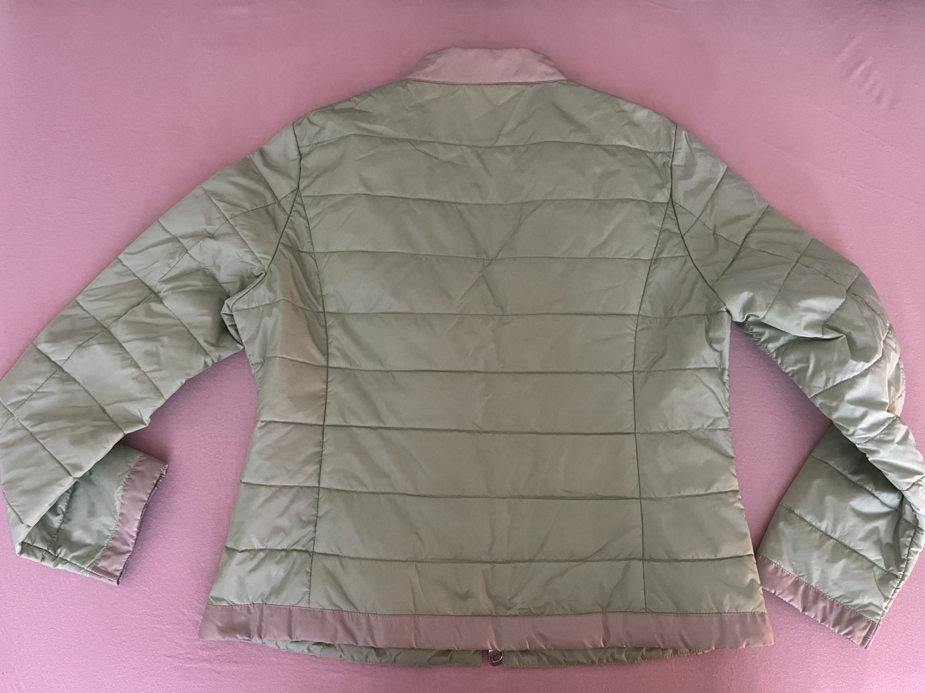 Jacken: Damen Steppjacke – Neu (gemäss Beschreibung) aus Zürich von dar_f9fm 2