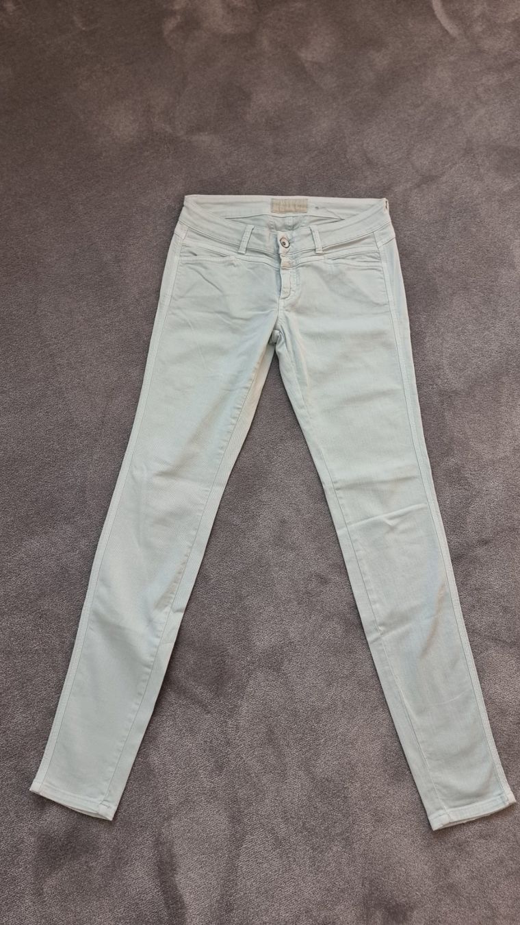 Closed Jeans: Hellblaue Closed Jeans, woman, Gr.27 – Usato da Basel venduto da abalou98_secondhand