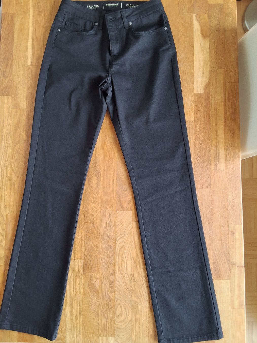 Jeans: Soyaconcept Jeans 30/33 – Nuovo (secondo la descrizione) da Stäfa venduto da mischuns