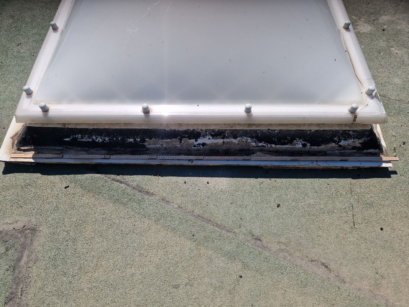 Fenster: Lichtkuppel Acryl mit Rahmen gebraucht – Gebraucht aus Rumisberg von Synchro 4