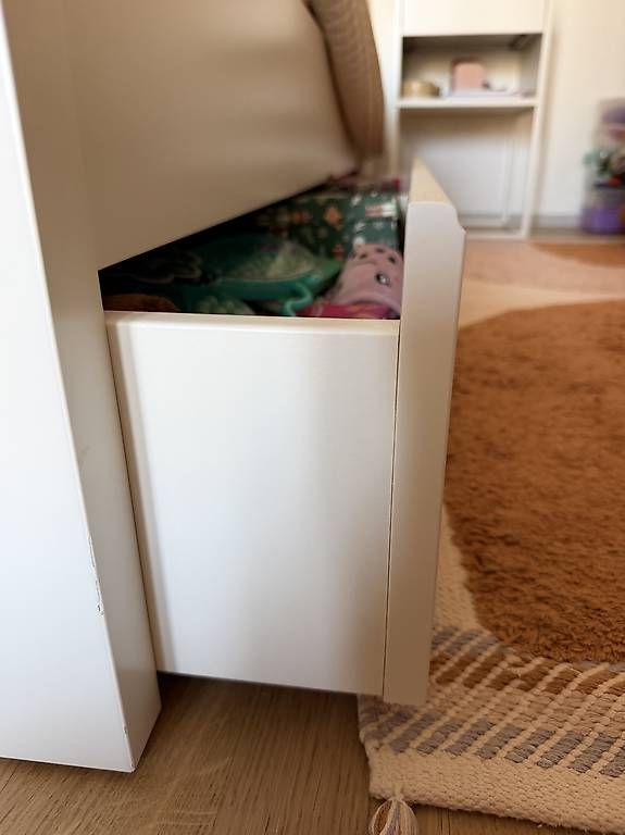 Betten: Ikea Bett 140x200 Askvoll inkl. 2 Schubladen – Gebraucht aus Adliswil von inf_my6b 1