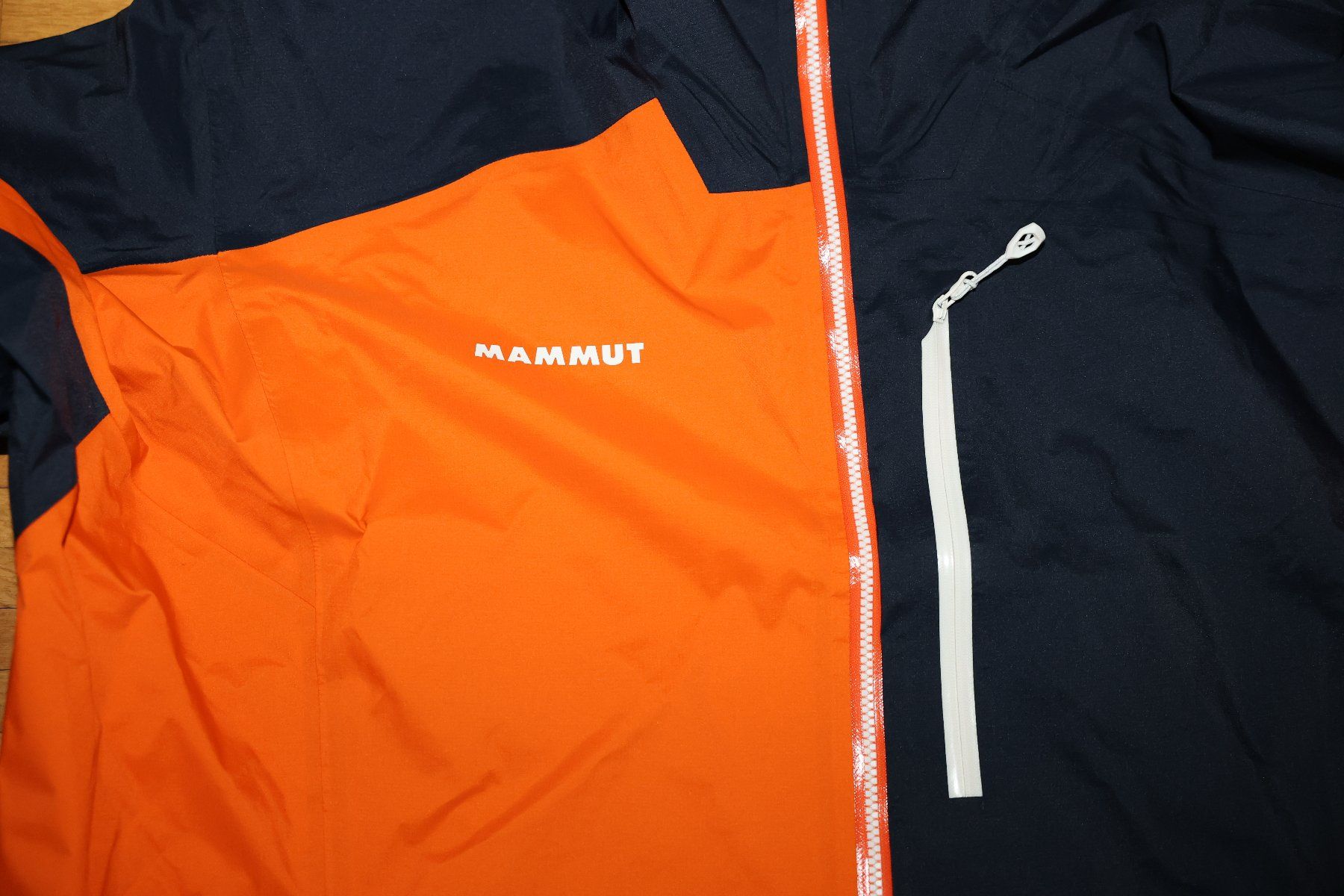 Mammut Jacken: Mammut Eiger Speed HS Hooded Jacket 2XL – Neu (gemäss Beschreibung) aus Zürich von Verkaufen-Schweiz 2