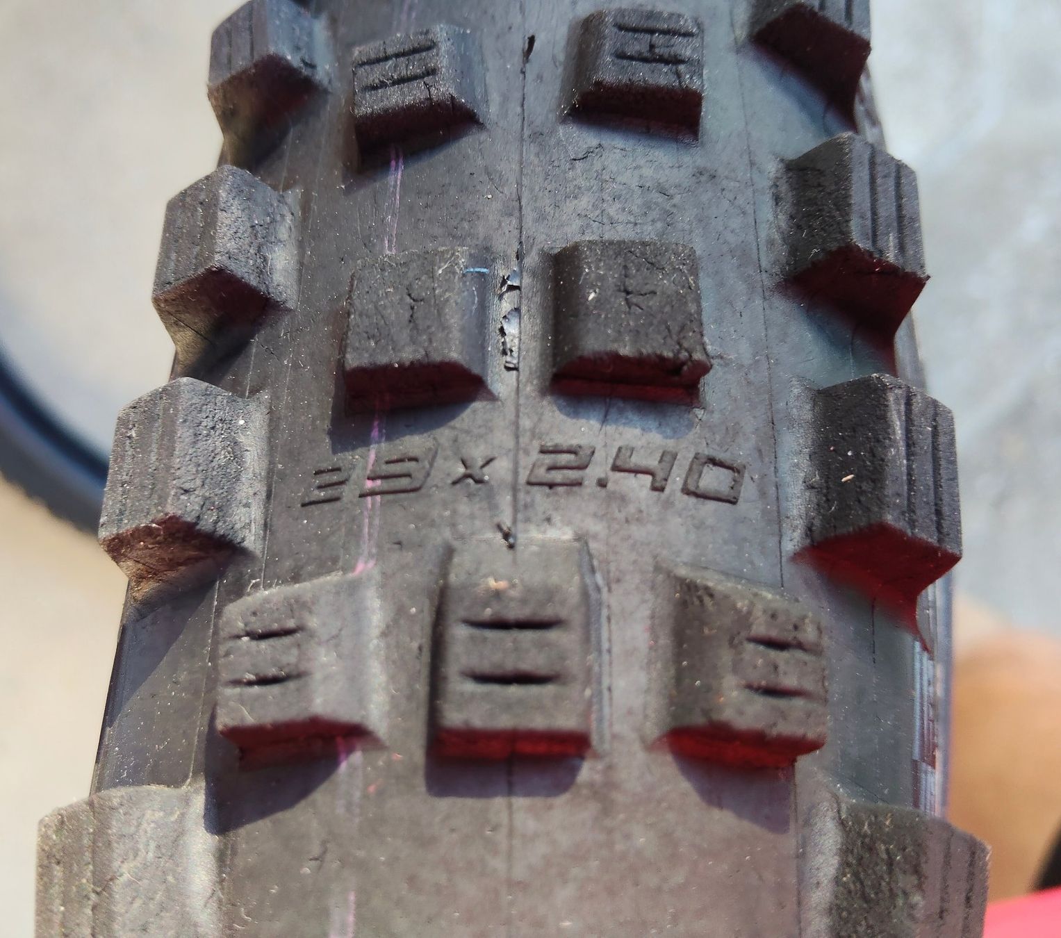 Ersatzteile: 2 x Schwalbe "Macic Mary" 29x2.40 – Gebraucht aus Trimbach von Robigutri 4