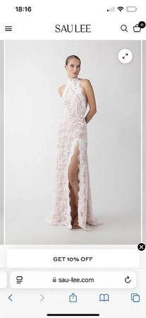 Spitzenkleid / Brautkleid von Sau Lee