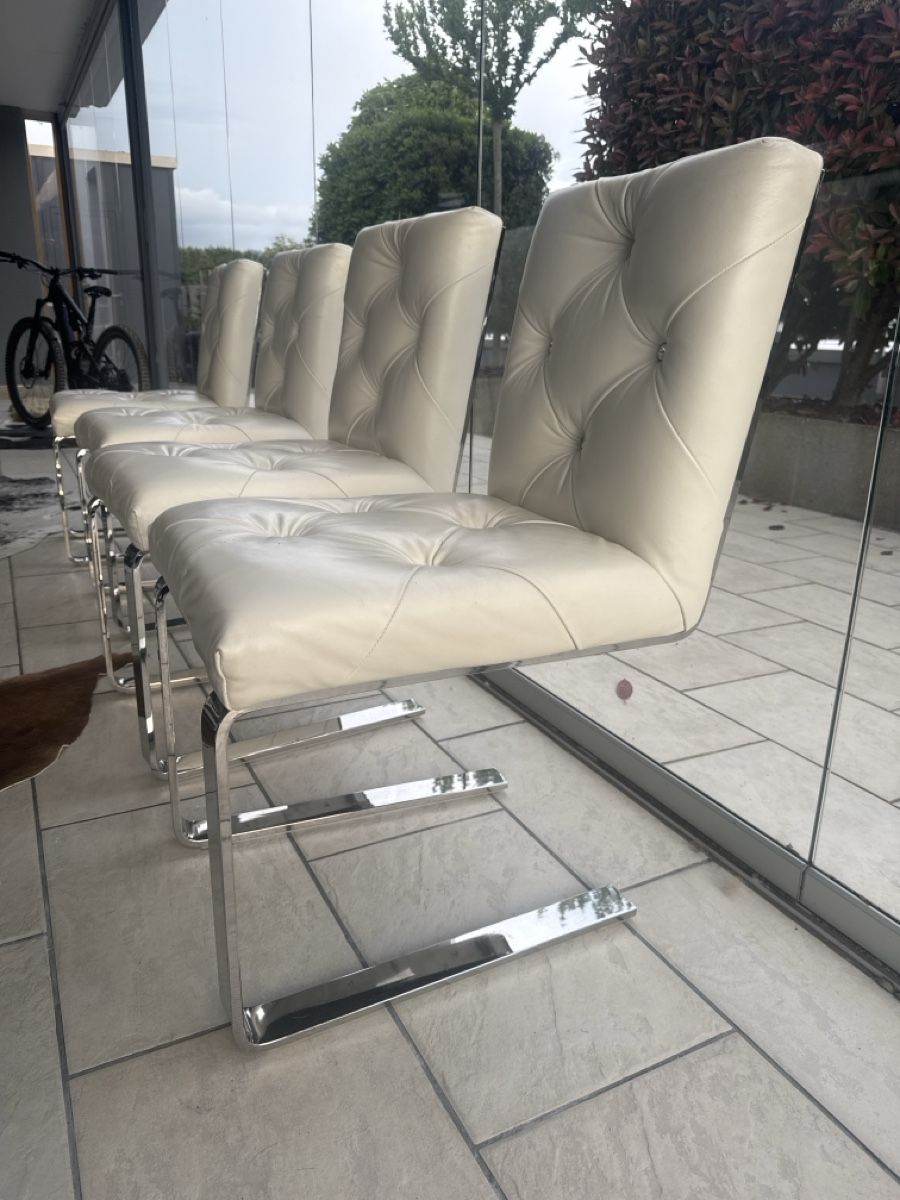 Bretz Stühle: 4 Bretz Stühle, Echtleder – Gebraucht aus Hünenberg von AlexaPWK