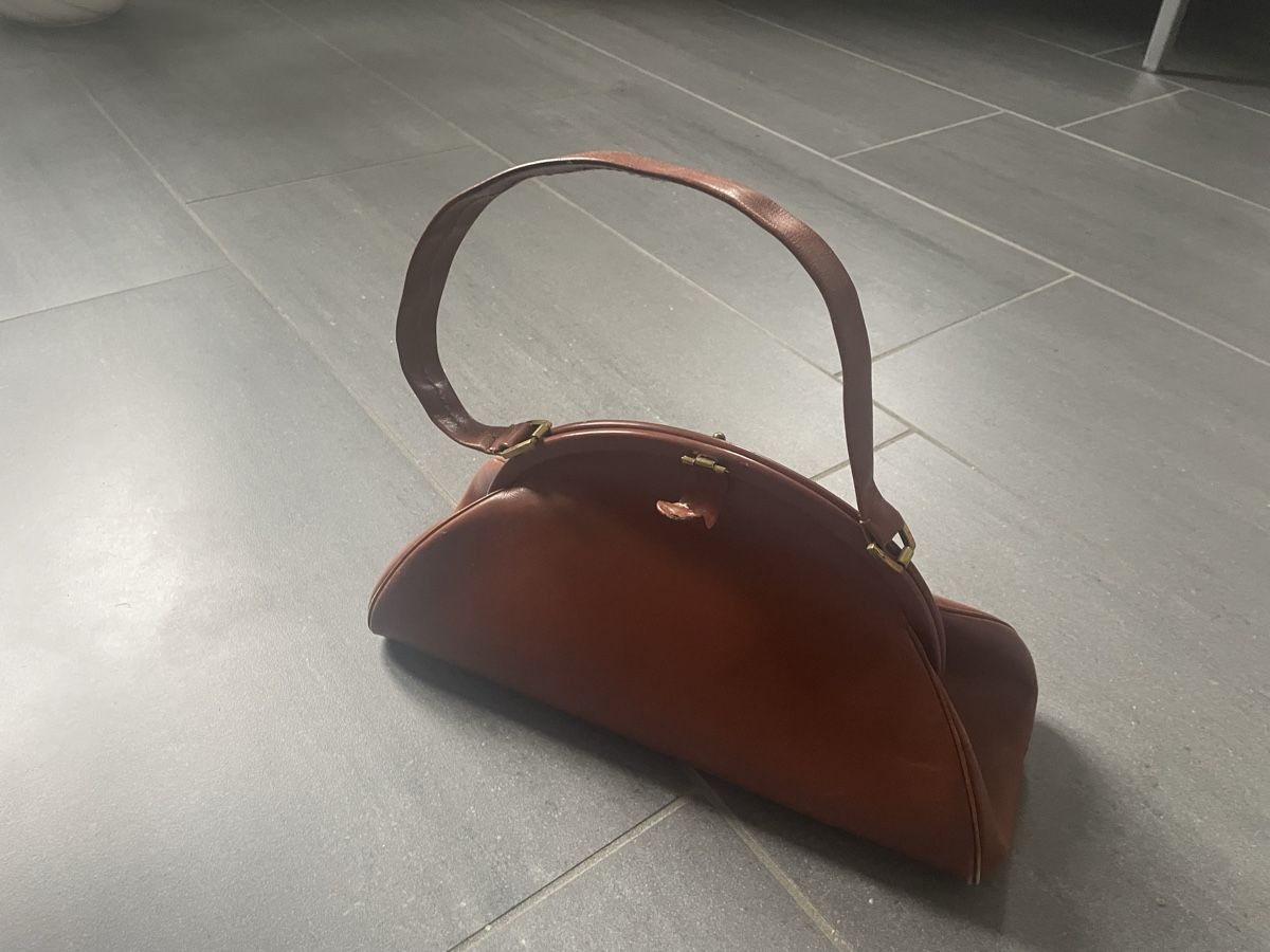 Taschen für Damen: Ledertasche klein – Gebraucht aus Full-Reuenthal von Mimi_1986