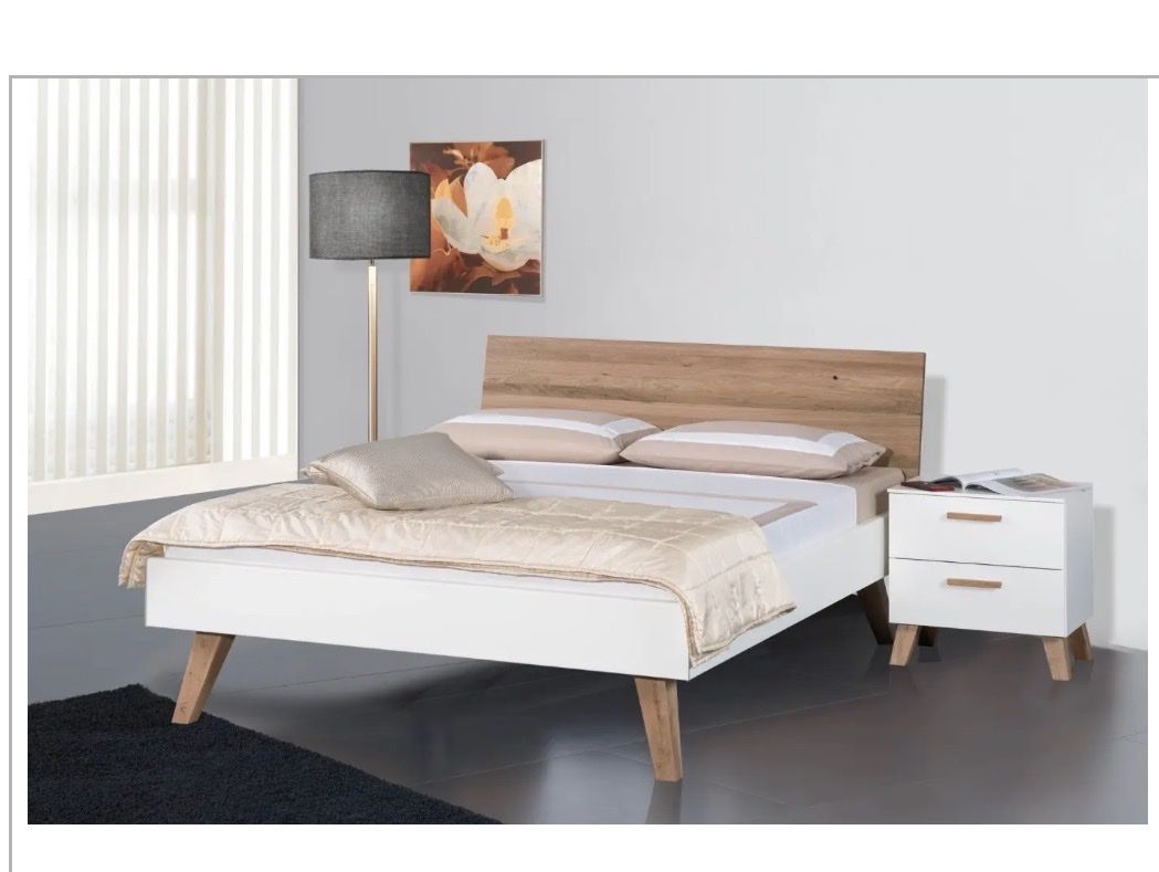 Lits: Bettrahmen weiss, 140 x 200 cm – D'occasion à Triesen par Einstein011