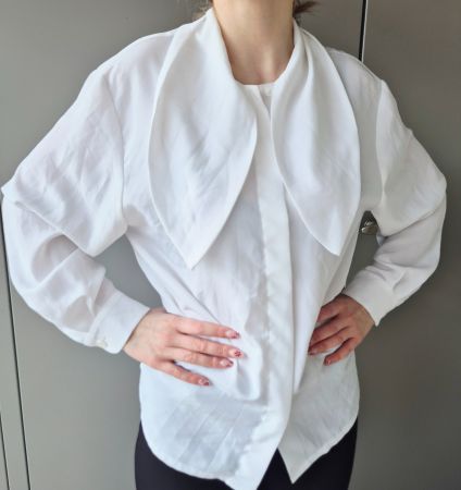 BLUSE HARDOB 38 M WEISS SCHLUPPEN TUNIKA  TOP ZU JACKE HOSE