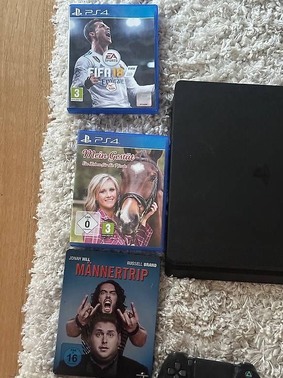 Sony Consoles: Playstation 4, PS4 – D'occasion à Zürich par shana.gisler 3