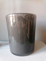 Wunderschöne graue Vase vom Globus