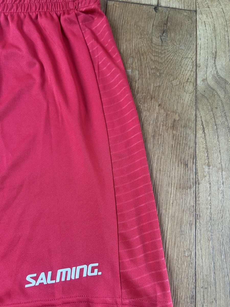Pantaloni: Salming Sporthose kurz Rot Grösse S – Usato da Frauenfeld venduto da jae_vs6j 3