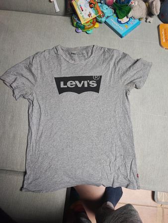 T-Shirt Levis taille M