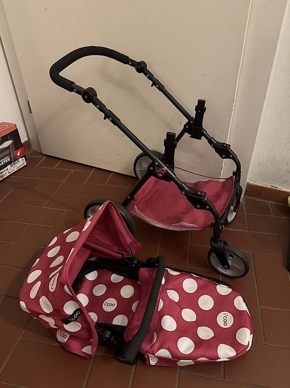 Voitures de poupées: 2 Puppenwagen Icoo – D'occasion à Zürich par hoso256 2