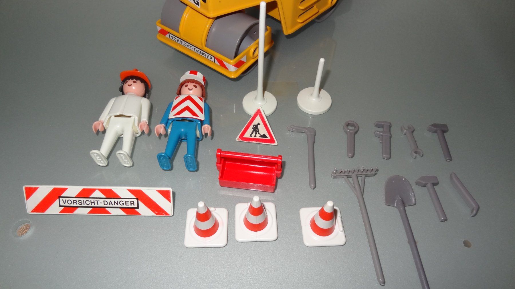 Playmobil Giocattoli: Playmobil 3533 Strassenwalze von 1981 – Usato da Winterthur venduto da Blueedition 2