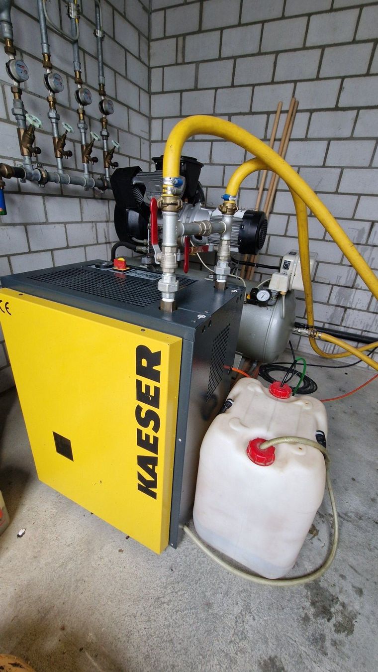 Atlas Copco Compressori: Kompressor mit Kältetrockner – Usato da Büren an der Aare venduto da nano56 3