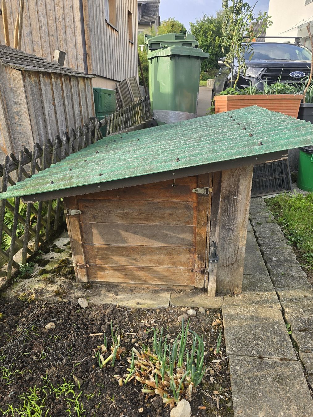 Liege- & Schlafplätze: isolierte Hundehütte – Gebraucht aus eschenz von Regu86 1