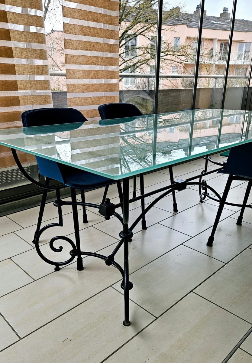 Tavoli: Glas Tisch – Usato da Zürich venduto da Moskitia