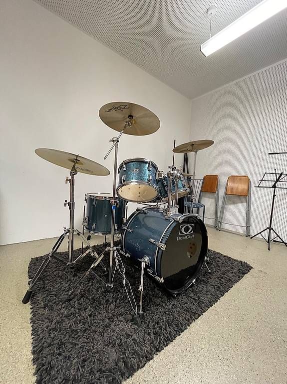 Instruments de musique: Kit de batterie DrumCraft complet idéal débutant/répétitions – D'occasion à Ecublens VD par r0c_872m 4
