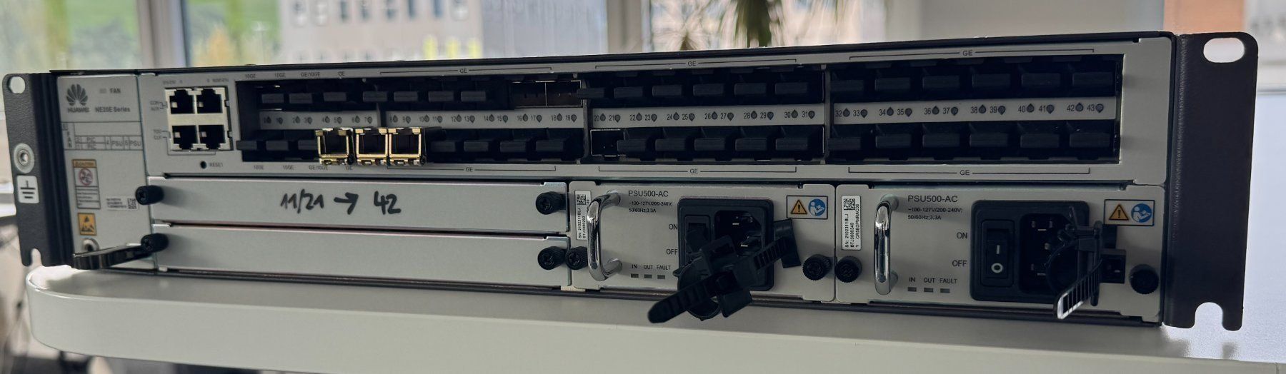 Huawei Modems & Routeurs: HUAWEI NetEngine 20E NE20E-S2F – D'occasion à Münsingen par dufoursg