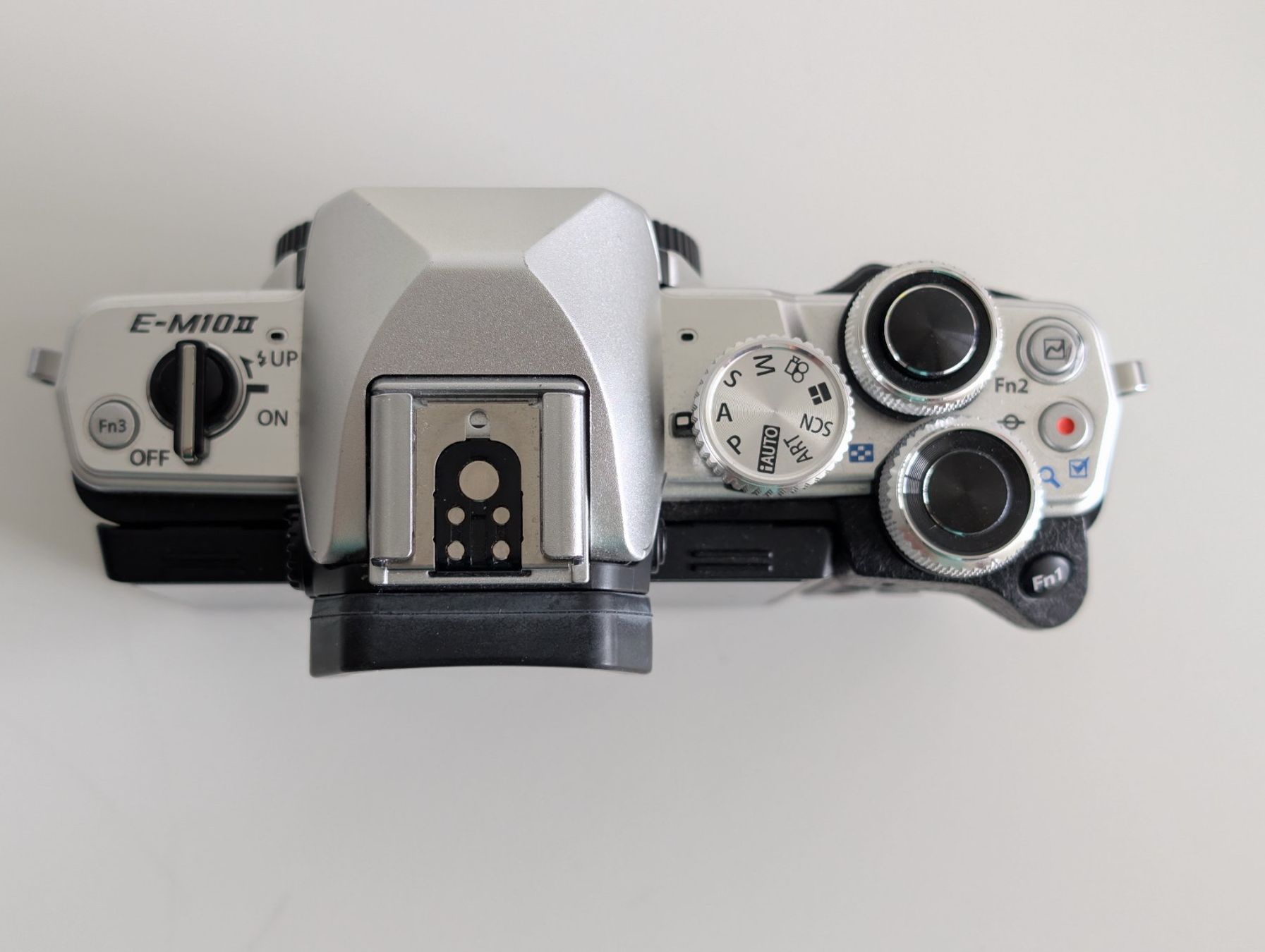 Olympus Fotocamera: Defekt: Olympus OM-D E-M10 Mark II Body – Difettoso da Rüschlikon venduto da Puertecillo 4