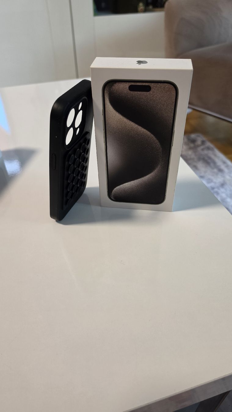 Apple Handys / Smartphones: iPhone 15 Pro Natural Titanium 256GB  mit Hülle – Gebraucht aus Zürich von saj_sx6h 2