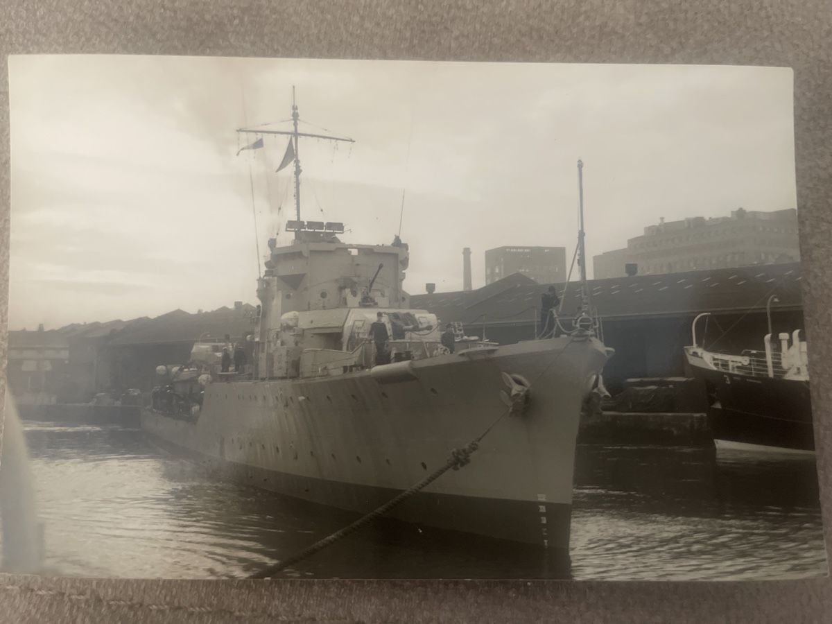 Foto & Immagini: Schiffsfoto Zerstörer Vermutlich Hafen Liverpool 9x13 – Usato da Elsau venduto da isidobrany09