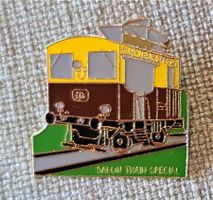 H897B  Pin Salon Train Special Eisenbahn