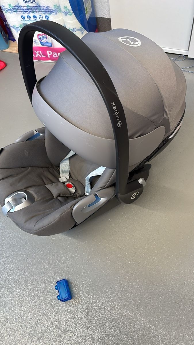 Cybex Seggiolini per auto: Cybex Platinum Babyschale – Usato da Rüti ZH venduto da sar_fch9
