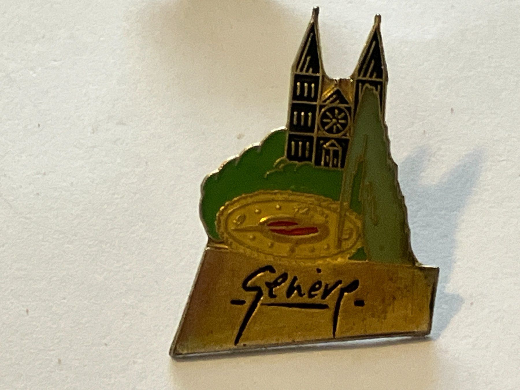 Placchette & Badge: 1 Pin Geneve – Usato da Basel venduto da djwwpp