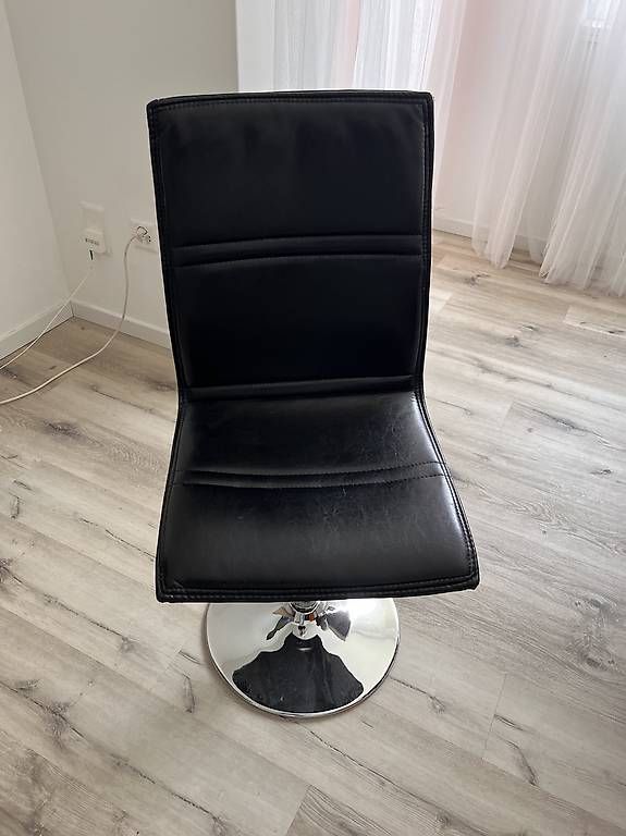 Sedie: Vendo sedia ufficio  – Usato da Minusio venduto da mel_dk8w