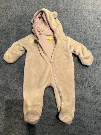 Baby Strampler mit Bärenohren Grösse 56 neuwertiger Zustand