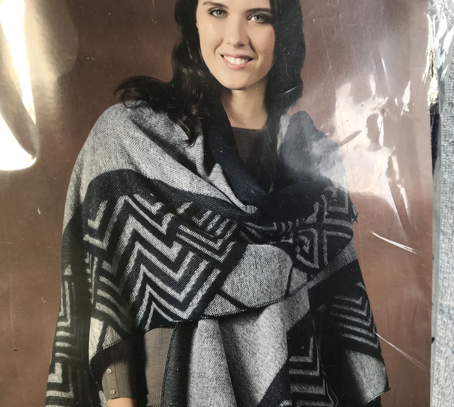 Robes: PONCHO – Neuf avec emballage d'origine à Ostermundigen par Kari1937 3