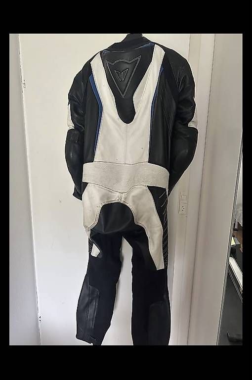 Anzüge: Dainese Lederkombi Grösse 54 – Gebraucht aus uster von sas_n7jj 1