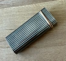 Original Oval Ribbed Cartier Trinity Feuerzeug