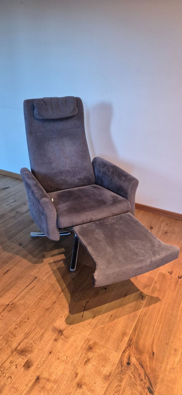 Sedie a sdraio: Relaxsessel Alcantara grau – Usato da Flurlingen venduto da gab_6z8x